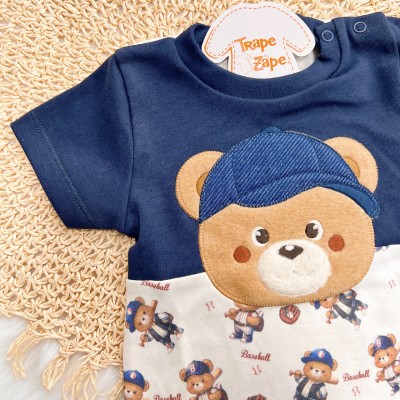 Macacão Curto de Malha - Ursinho Baseball - Azul Jeans